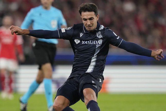 Arsenal Siap Saing Dengan MU Untuk Transfer Martin Zubimendi