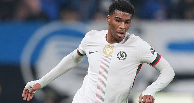 Bek Chelsea Menarik Perhatian Bayern Dan Man City